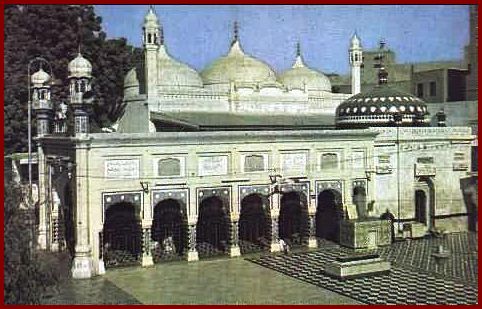 Roza Shareef of Hazrat baba Fariduddin masood Ganjshakar R.A (Pakpattan)